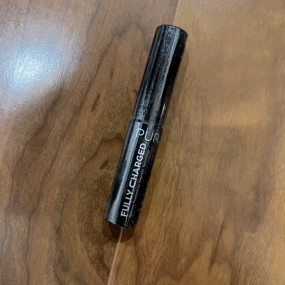 PUR fully charge mascara travel size